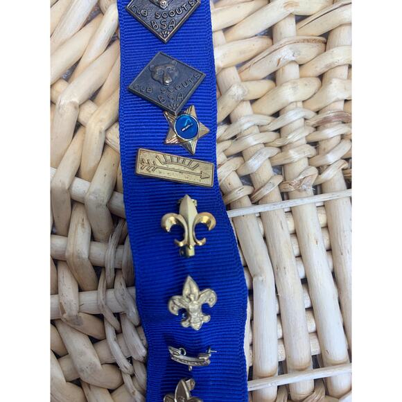 Cub Scout Mom Pins on Ribbon Vintage 60s 70s Brooches - Picture 3 of 6